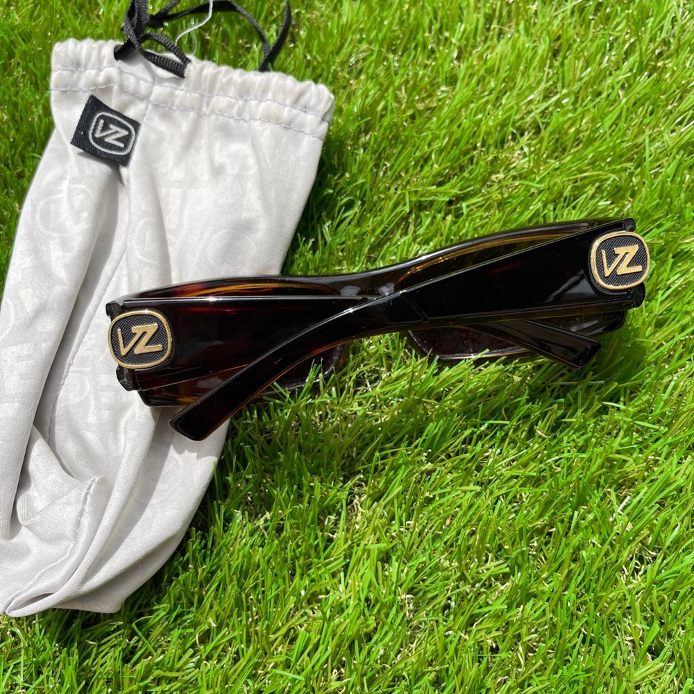 Von Zipper Sunglasses (OFFERS ACCEPTED 😁)